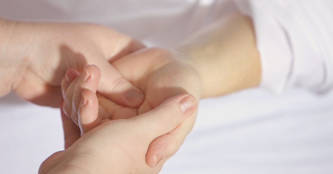Deluxe hand or foot massage